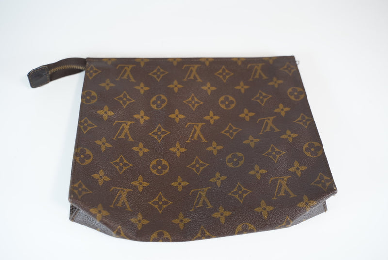 Louis Vuitton Monogram Toiletry Pouch 26 Used