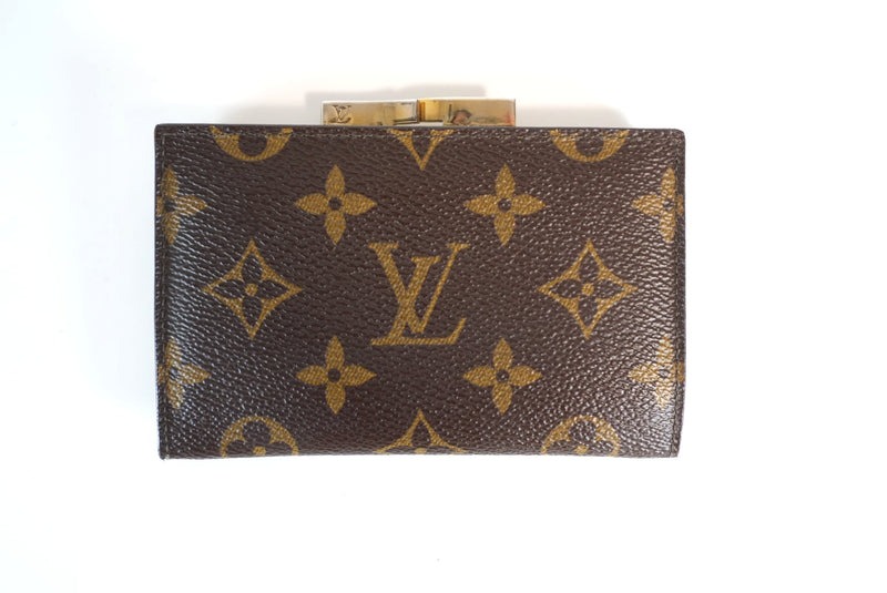 Louis Vuitton Monogram Kisslock Coin Purse Used