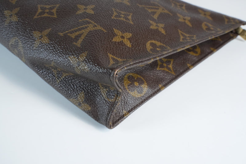 Louis Vuitton Monogram Toiletry 26 Used