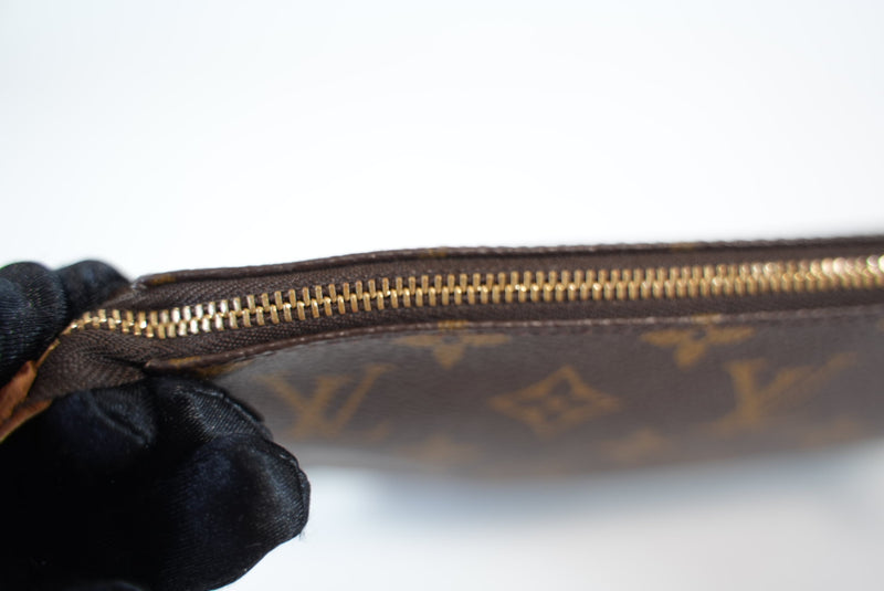 Louis Vuitton Monogram Pochette Accessoires Used