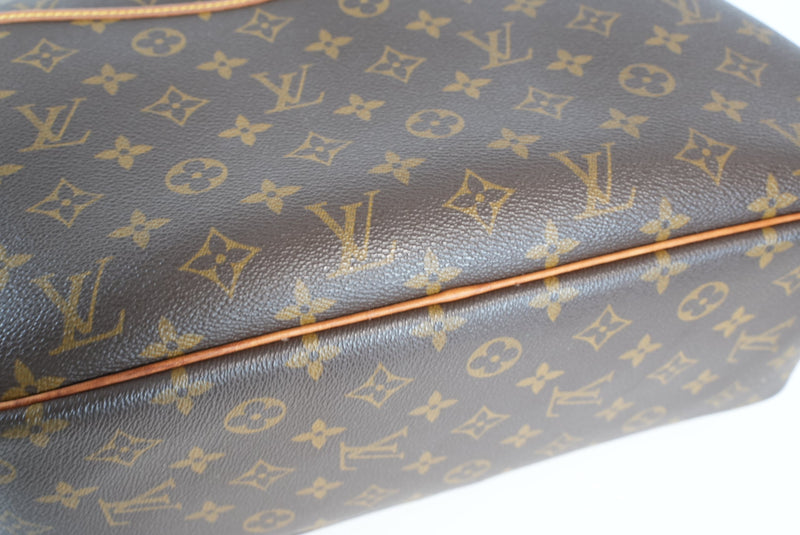 Louis Vuitton Monogram Deauville Handbag Used