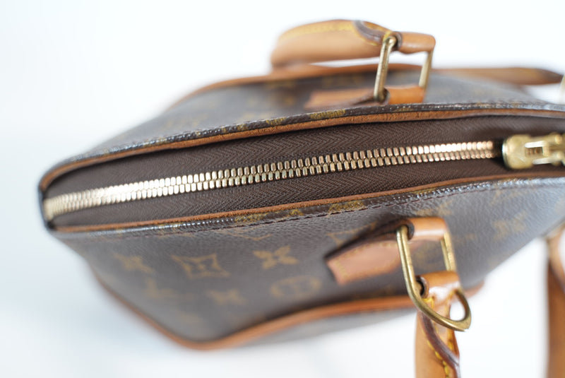 Louis Vuitton Monogram Ellipse PM Handbag Used
