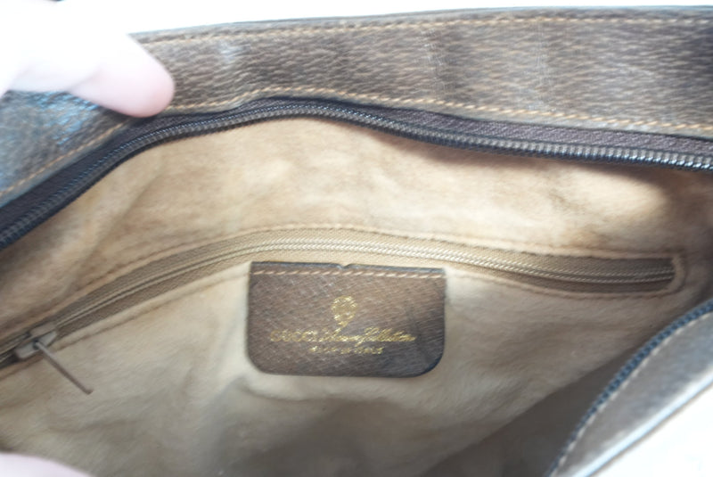 Gucci Shoulder Bag GG Supreme Used