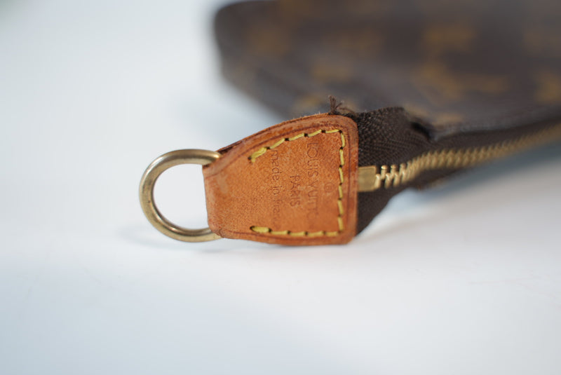 Louis Vuitton Monogram Pochette Accessoires Used
