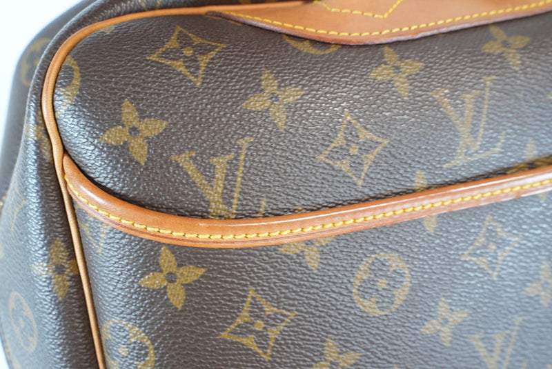 Louis Vuitton Monogram Deauville Handbag Used