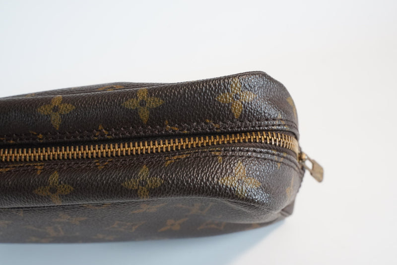 Louis Vuitton Monogram Trousse Toilette 23 Used