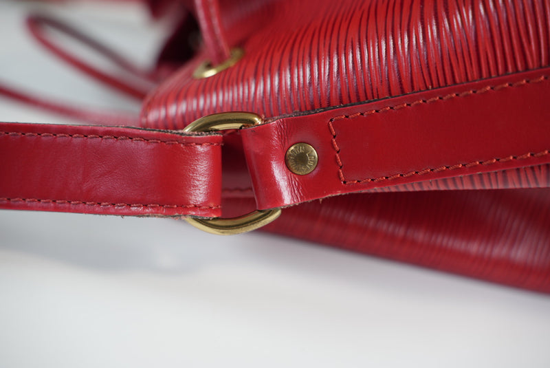 Louis Vuitton Epi Leather Petite Noe Red Used