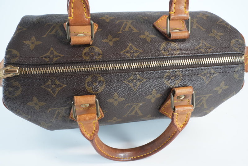 Louis Vuitton Monogram Speedy 25