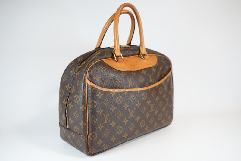 Louis Vuitton Monogram Deauville Handbag Used