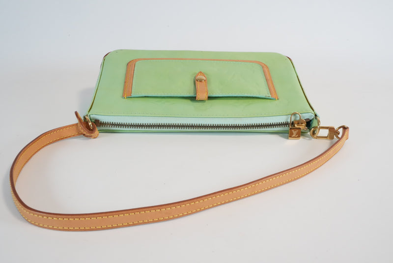 Louis Vuitton Monogram Vernis Mallory Square Peppermint Green Used