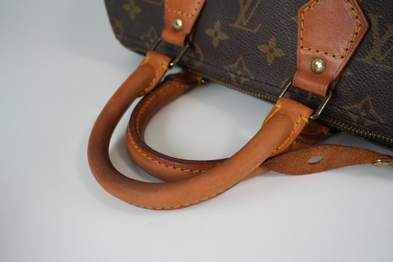 Louis Vuitton Monogram Speedy 25 Used