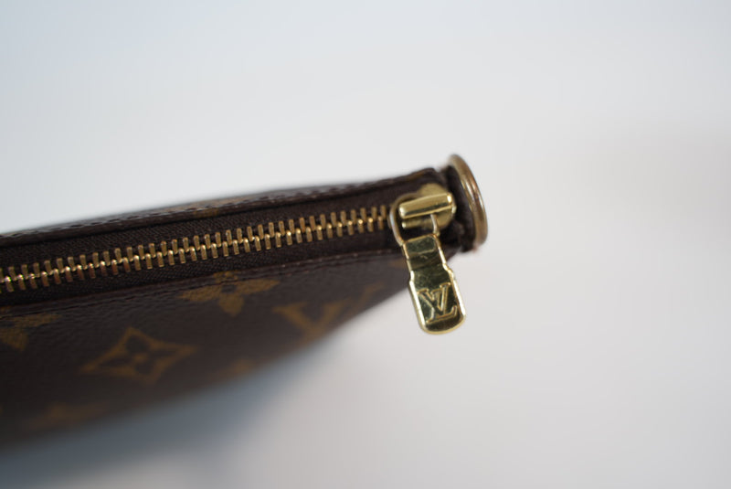 Louis Vuitton Monogram Pochette Accessoires Used