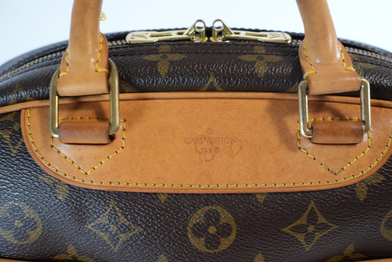 Louis Vuitton Monogram Trouville Handbag Used