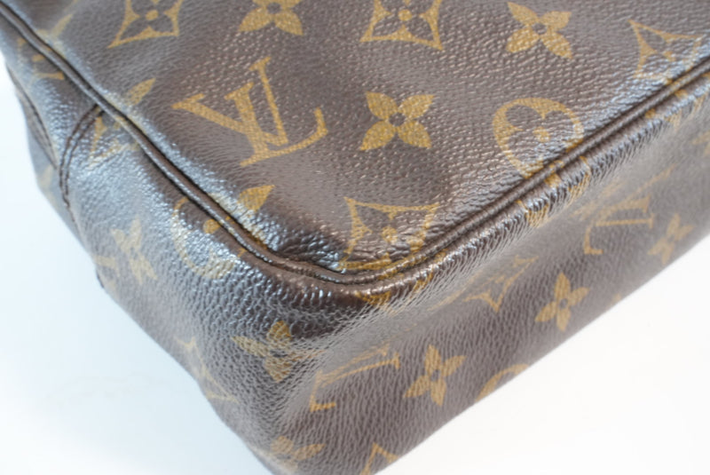 Louis Vuitton Monogram Trousse Toilette 28