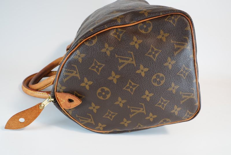 Louis Vuitton Monogram Speedy 30 Handbag Used